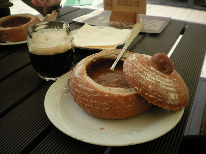 Gulasch und Schwarzbier