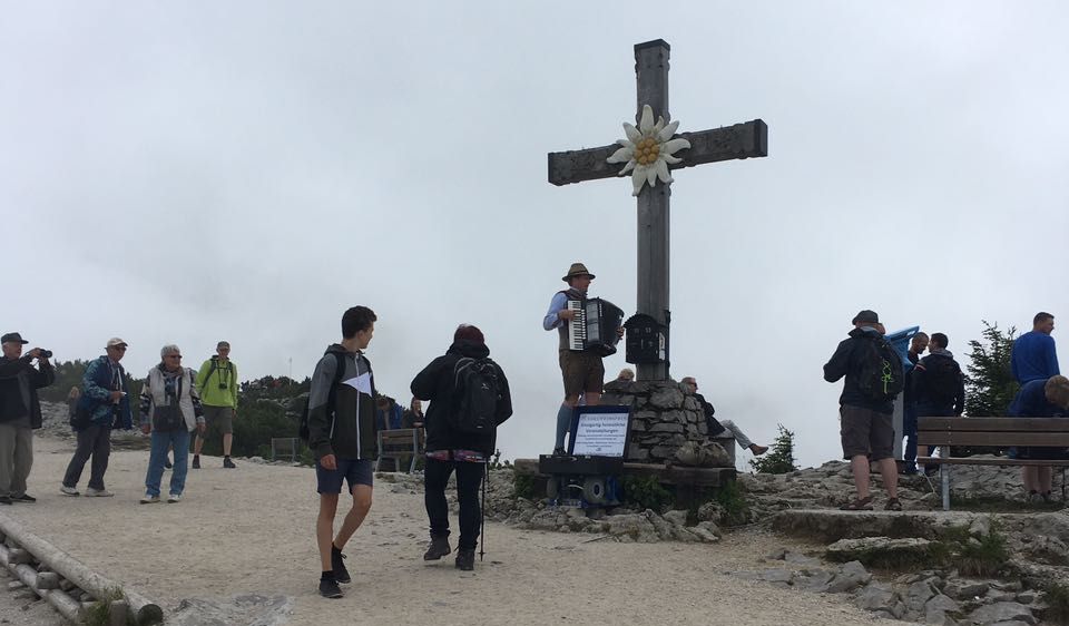 am Gipfelkreuz